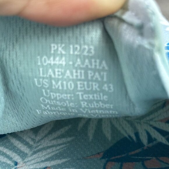 Olukai Lae'ahi Pai Men's size 10 Off White /Aloha Slip On Shoes - Picture 8 of 8